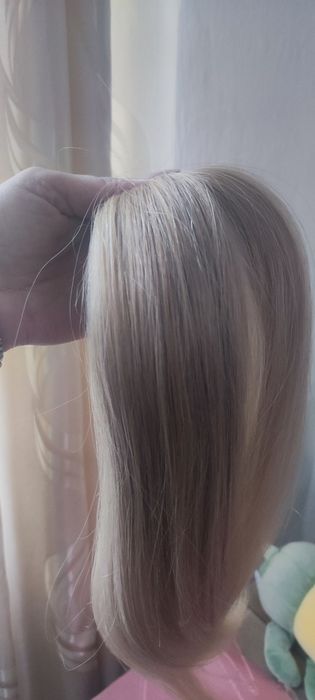 Слов'янське волосся для нарощування та загущення.