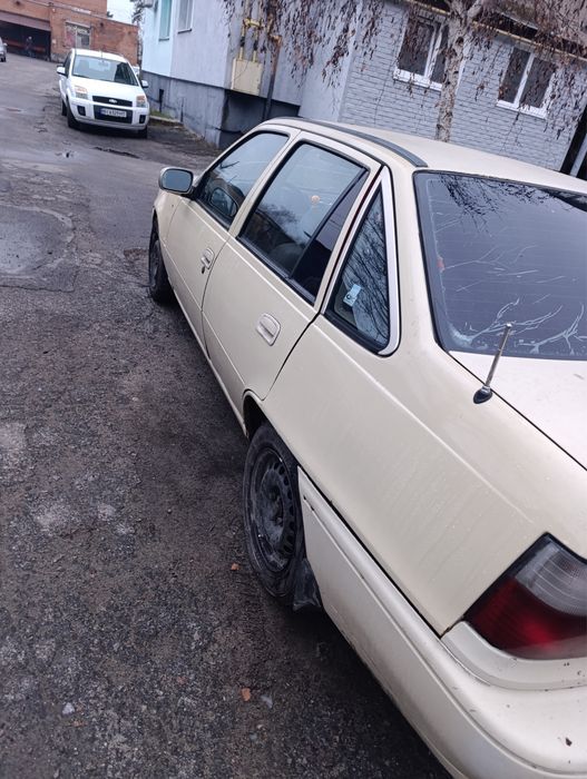 Продам Део Нексию 1995 року випуску не гнилу можливий обмін