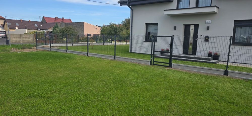 Bramy, Uliczki,  ogrodzenia panelowe