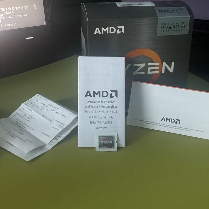 AMD Ryzen 7 5800X3D