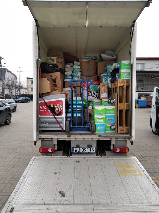 Przeprowadzki, GRATIS kartony transport z windą wnoszenie montaż mebli