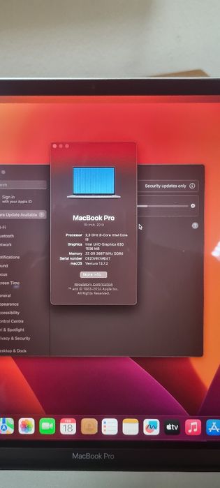 Macbook PRO i9 32GB DE RAM 1TB ssd, sequoia 12 meses de garantia