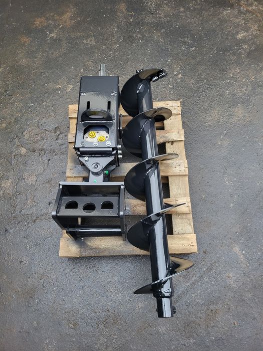 Wiertnica glebowa z silnikiem hydraulicznym 21KW