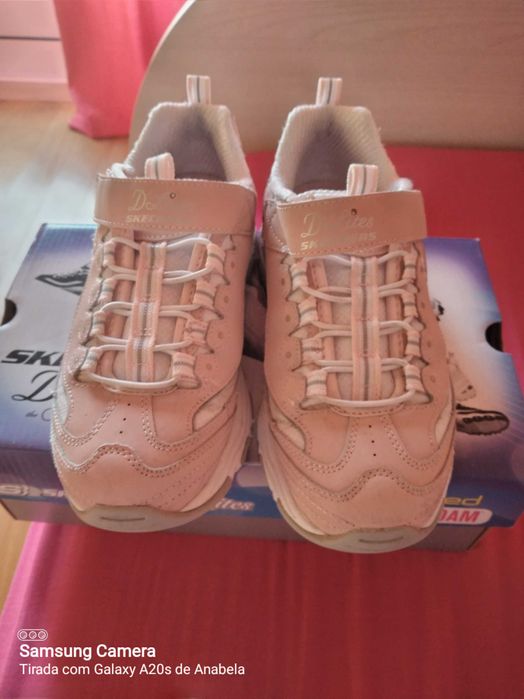 BAIXA PREÇO - Sapatilhas ténis Skechers D'Lite, tam. 35, como novos
