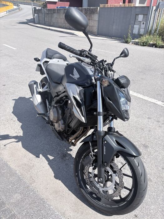 Honda CB 500F ABS. Bem estimada