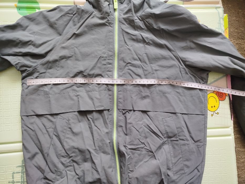 Куртка вітрівка на хлопця 10-12 років