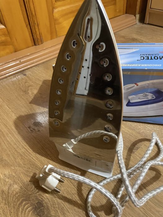 Продам утюг в хорошем состоянии