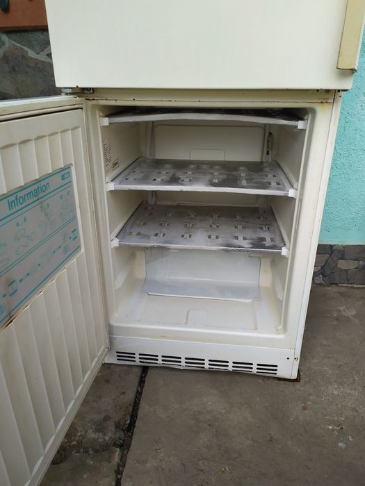 Морозильна камера морозилка  морозіловка