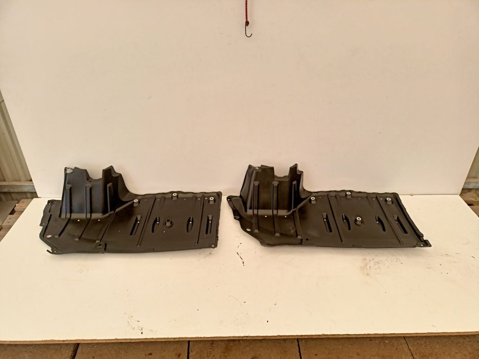 Toyota Corolla XII E21 sedan 18- płyta osłona podwozia tył tylna dolna