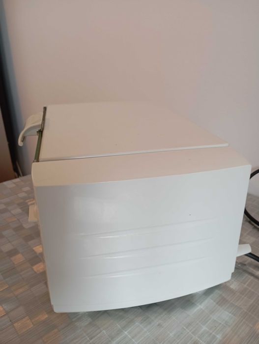 Sprzedam piekarnik elektryczny w dobrym stanie. Tel. 730.221,69.0