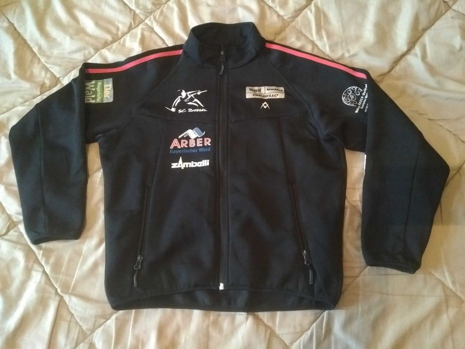 Мужская куртка на флисе VOLKL