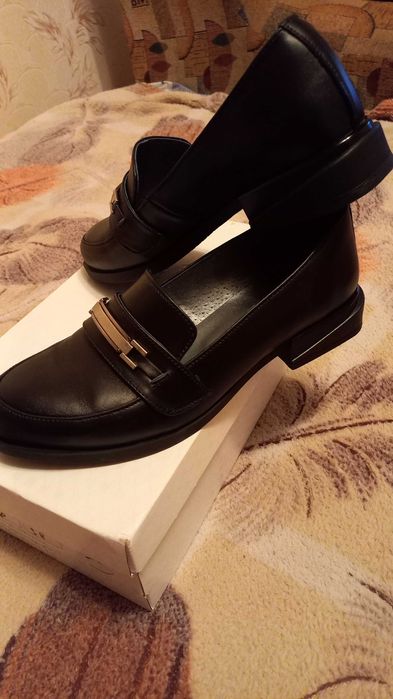 Кожаные туфли 38 размер