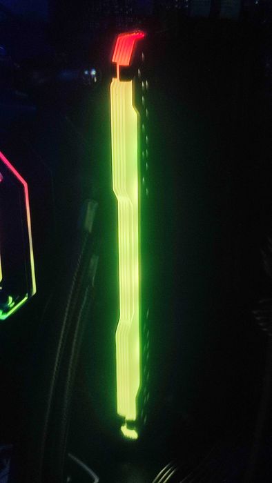 Corsair DDR4 RGB PRO 1x8GB 3200Mhz CL16