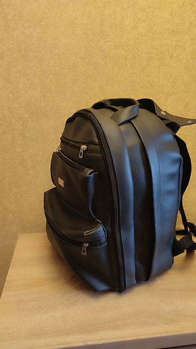 Рюкзак для мейкапу.