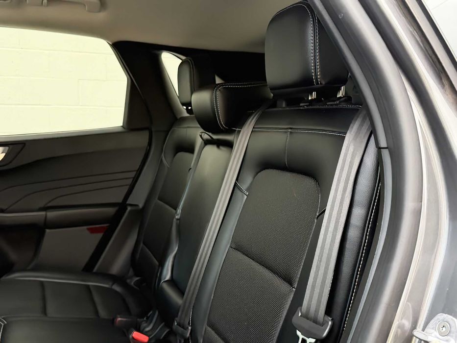 Ford Escape      2021