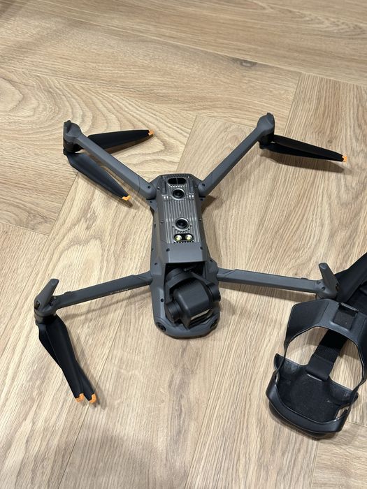 DJI mavic 3  хороший стан тушка