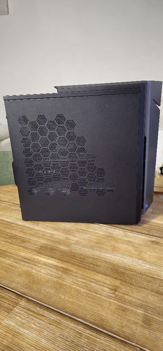 PC Gaming (Acer Nitro 50 N50-640) I7- 12700F; 16GB RAM 100 GB SSD