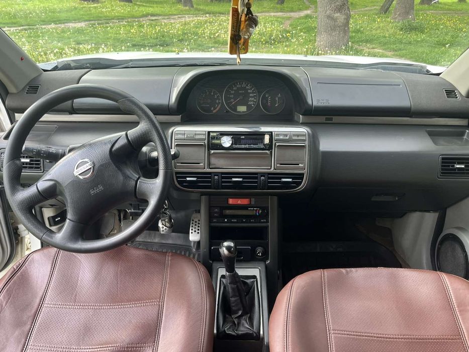 Nissan X-Trail / Ніссан Ікс-Трейл на повному приводі