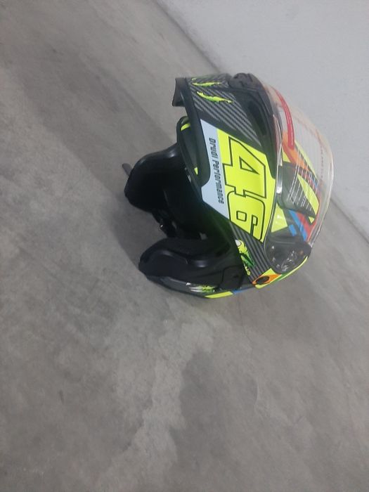 Vendo capacete novo