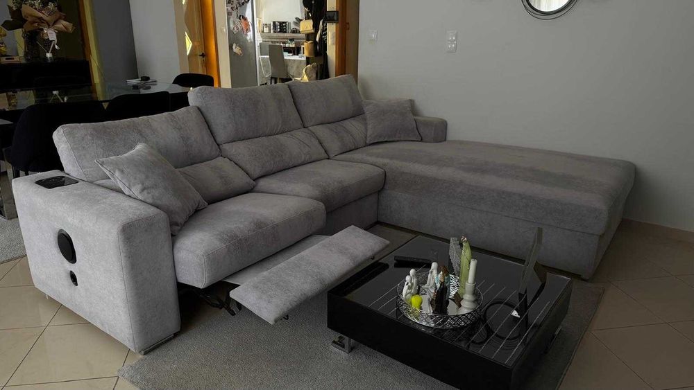 Sofá Chaise Longue com Relax Elétrico, Bluetooth e Arrumos