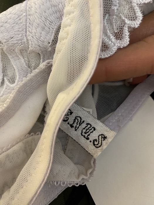 Nowa bielizna stringi białe z siateczką 40 L Venus LR niski stan