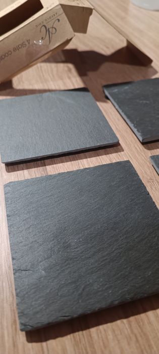 Podkładki z łupka 4 szt. pod kubki