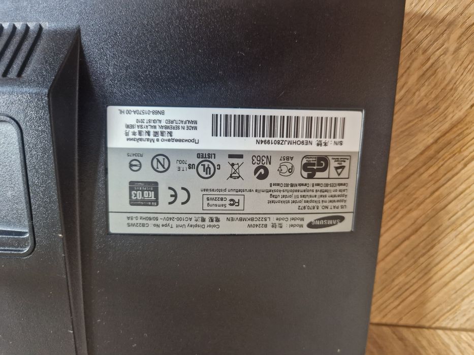 Monitor Samsung B2240W 22 cale 1680x1050 16:91 VGA DVI