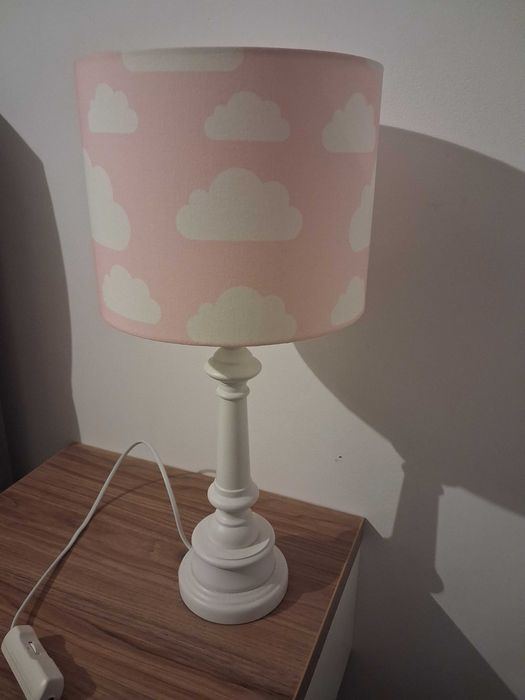 Lampa i Żyrandol do pokoju dziewczynki