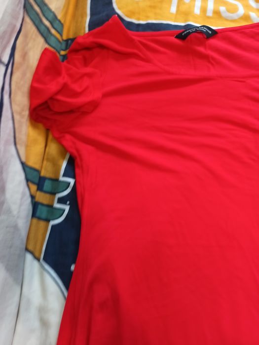 Czerwona długa sukienka