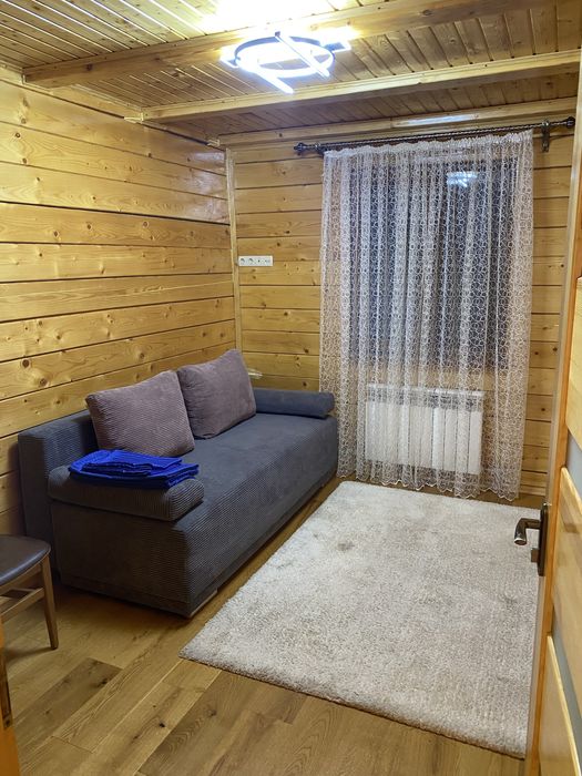 Будинок біля моря подобово