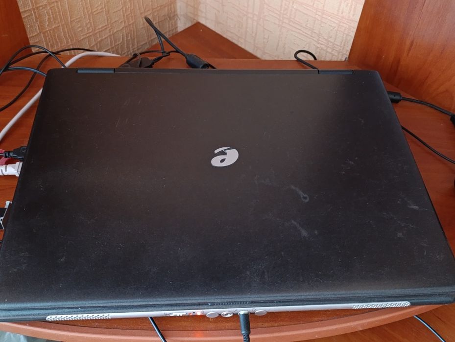 продам ноутбук eMachines e620