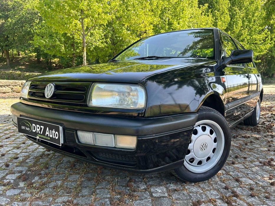 Volkswagen Vento 1.6i GL * 70 mil kms