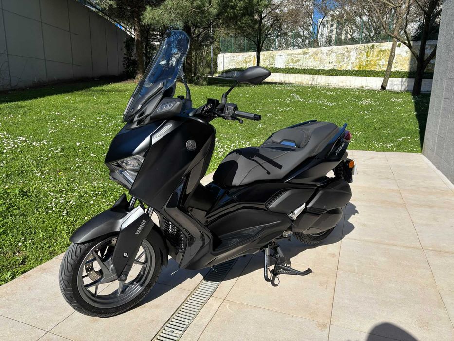 Yamaha XMAX 300 Tech MAX 2024