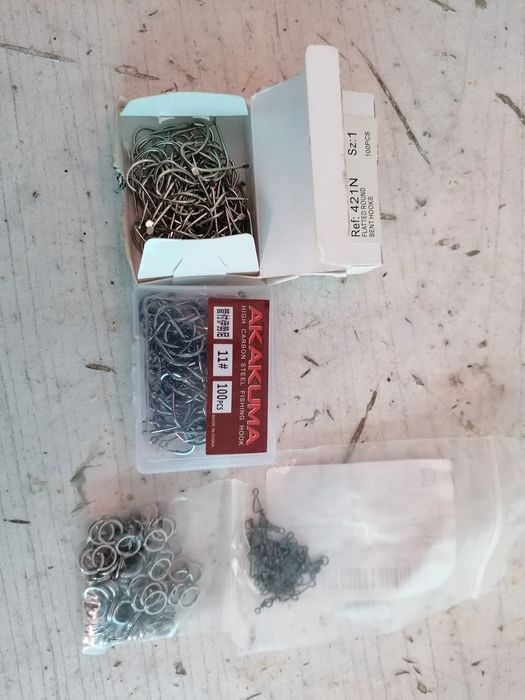 Anzois argolas e ganchos