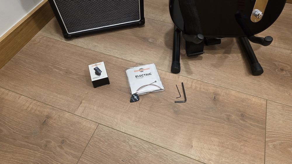 Guitarra elétrica + Amplificador