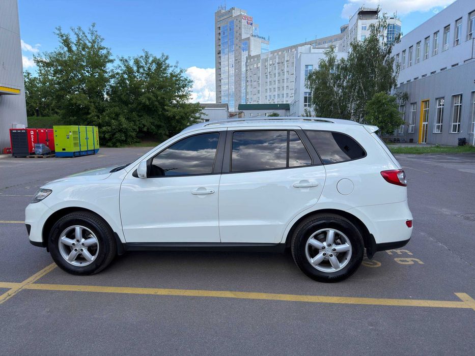 Hyundai Santa FE 2010 автомат. дизель. повний привід.