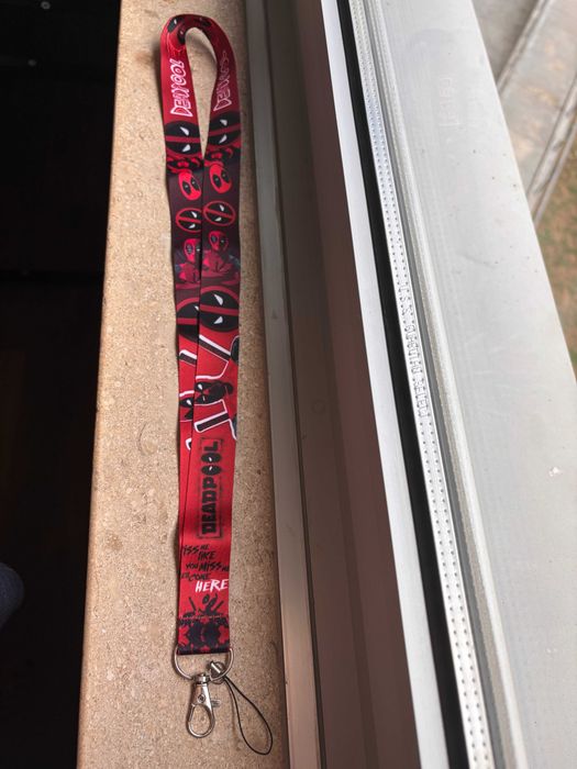 Fita Porta-Chaves / Porta-Cartões – Deadpool Clássico