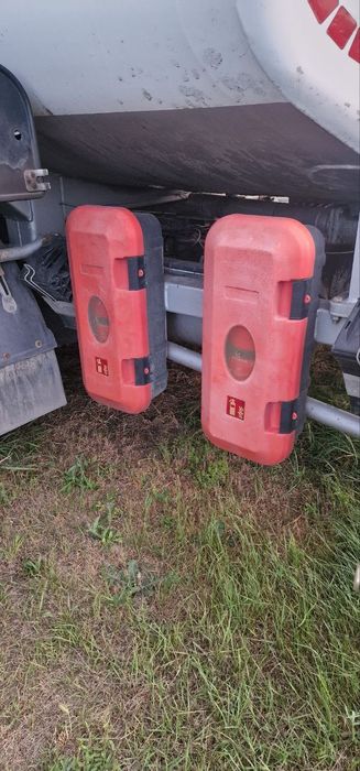 Продам автоцистерну бензовоз/масловоз Hendricks Goch