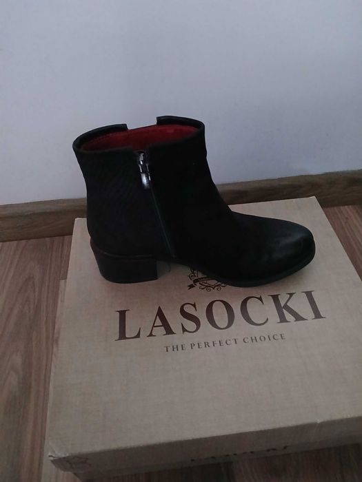 Kozaki damskie Lasocki skóra jak nowe