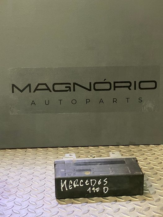 Centralina Motor / ECU 0265101020 - MERCEDES-BENZ 124 três volumes
