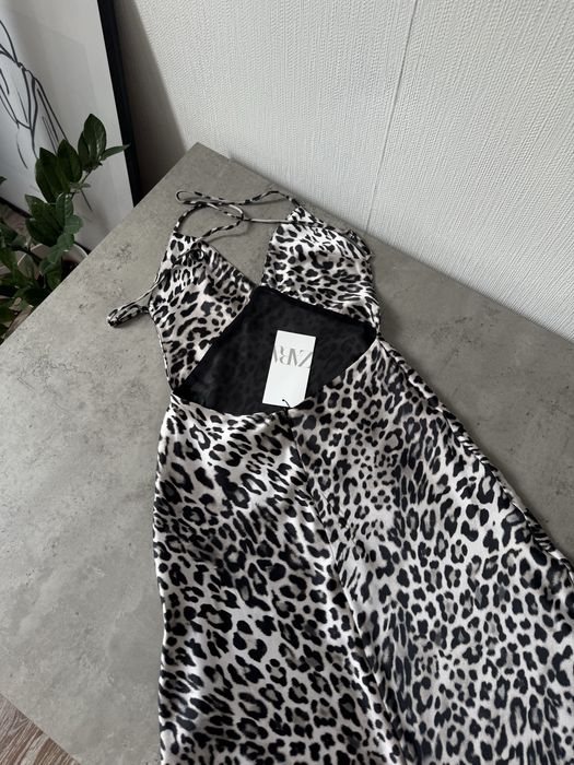 Сатинова сукня zara міді максі в леопардовий принт / сатиновое платье XS S М леопардовое миди макси с открытой спиной з відкритою спиною