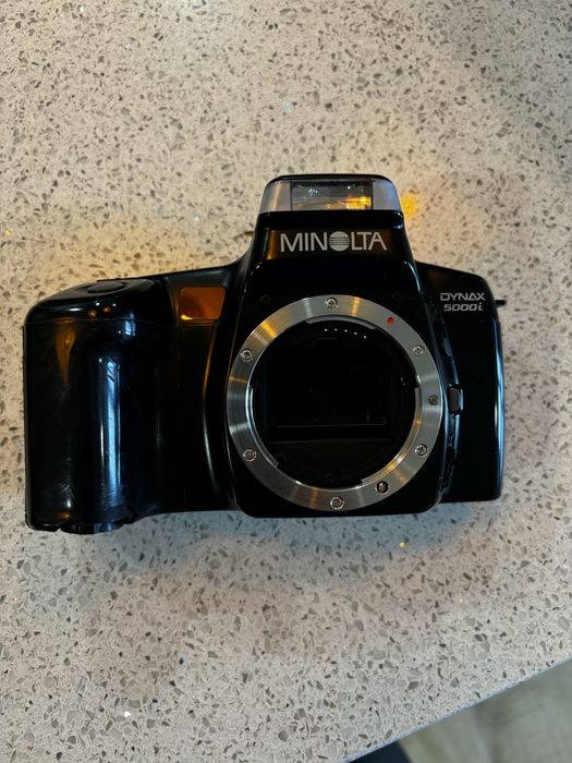 Corpo de maquina fotografica minolta a funcionar perfeitamente…