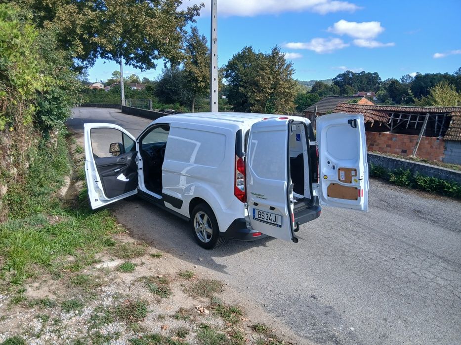 Ford connect impecável