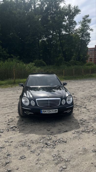 Mercedes w211 e320 2008