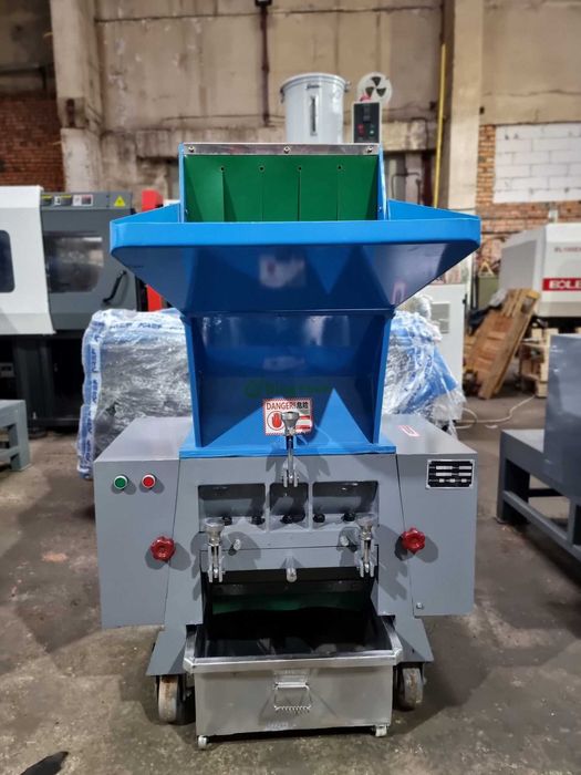 Дробилки для пластмаси.