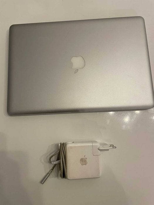 Macbook Pro A1286 i7/4gb/500gb 15 cali 2011r