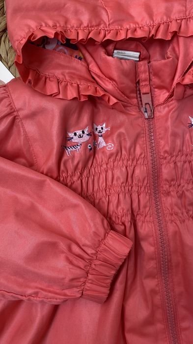 Курточка вітровка h&m 80 розмір коралова з капішоном без підкладки