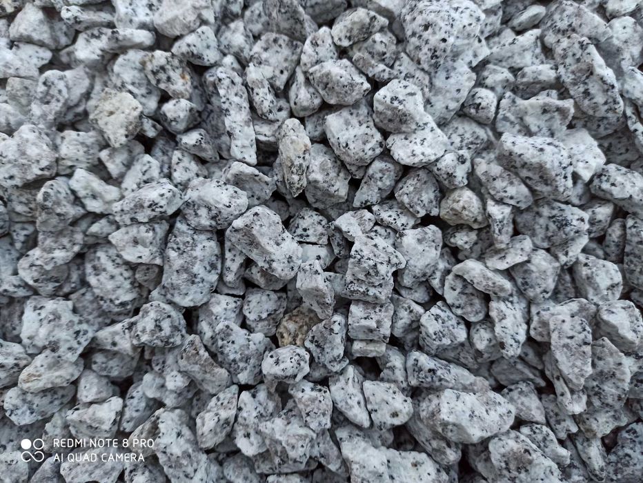 Opornik, Kamień murowy, bloczki granitowe, kostka granitowa, palisada