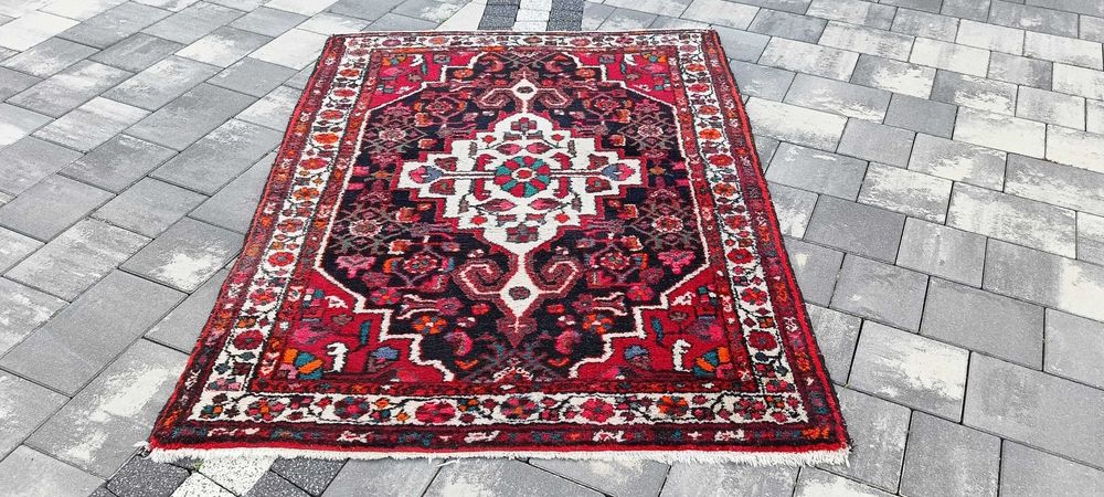 Tuserkan ręcznie tkany dywan wełniany irański 151 x 110 cm Iran