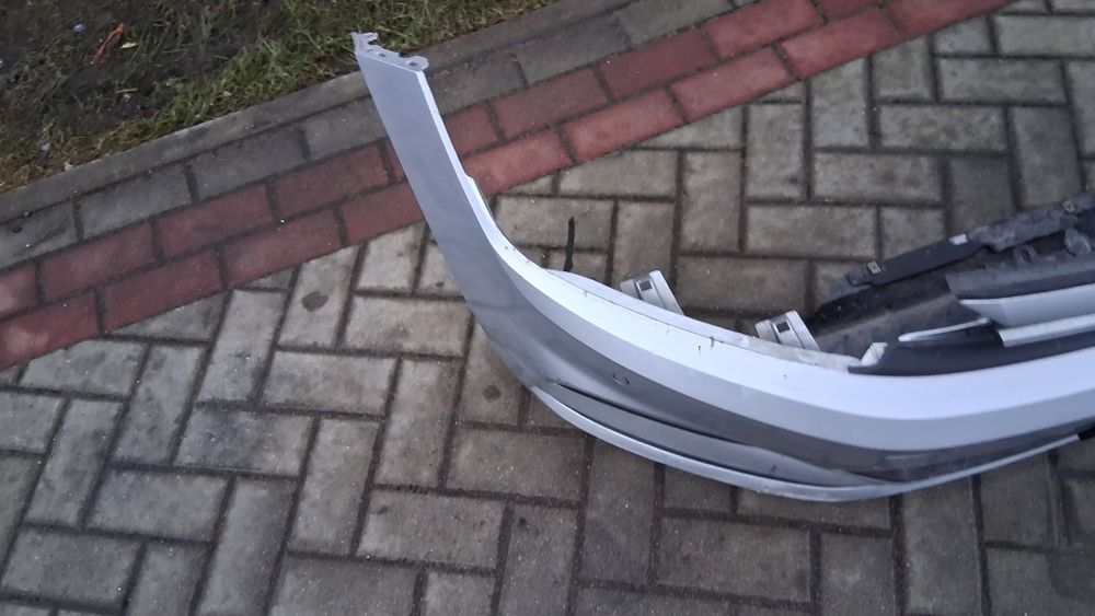 Przedni zderzak VW Polo 2G